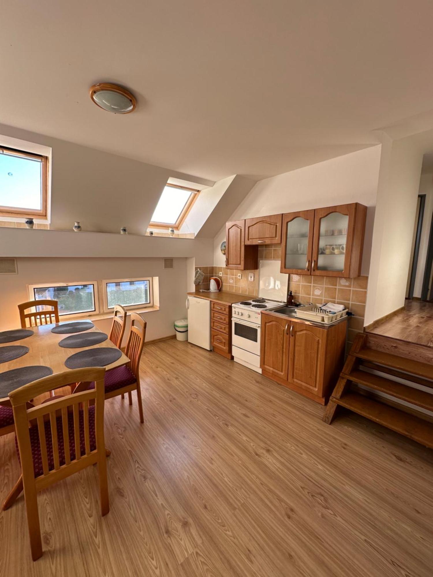 Apartment Dehtare Екстериор снимка