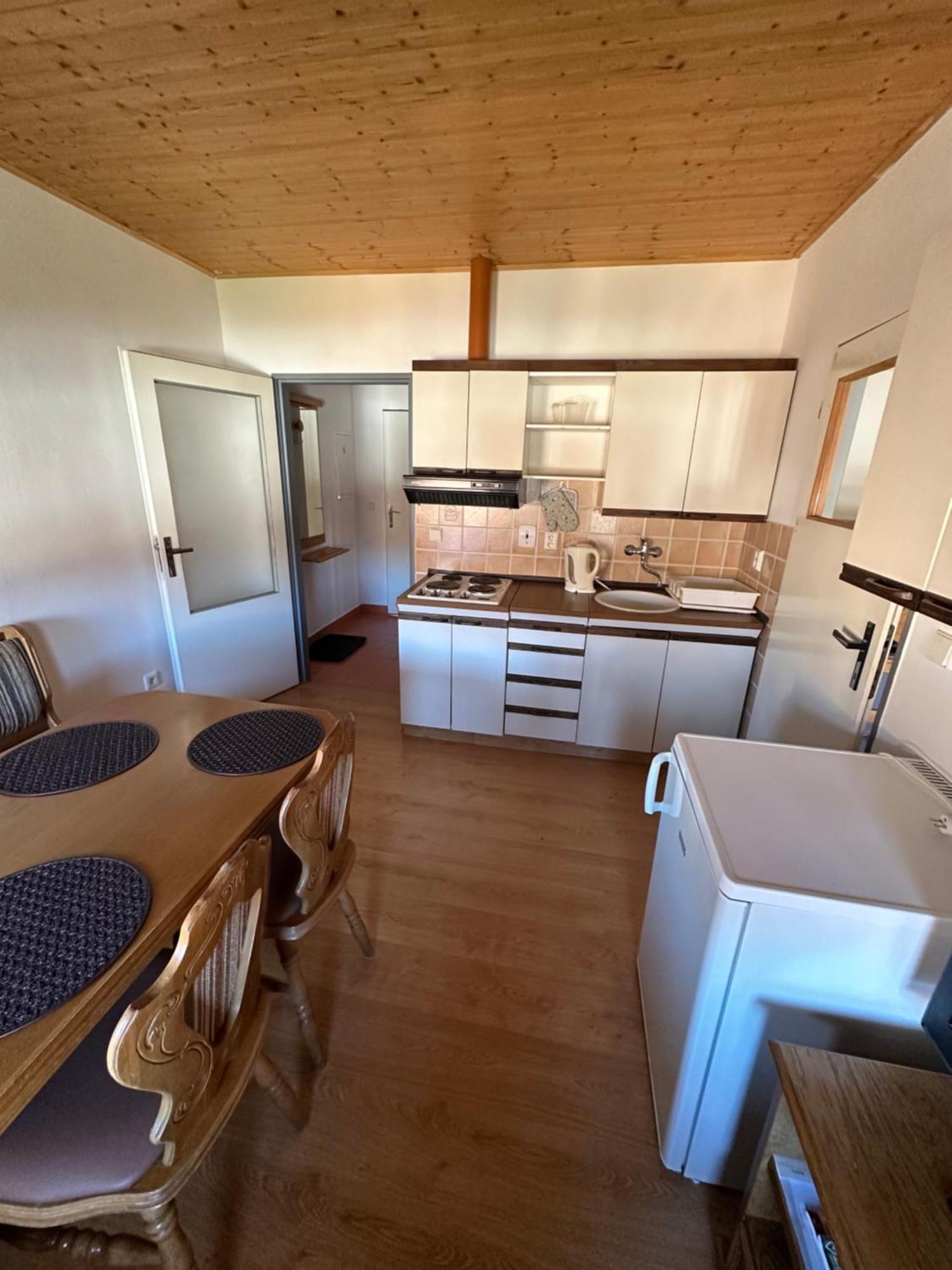 Apartment Dehtare Екстериор снимка